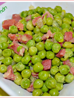 Una foto de Guisantes con jamón. (Thermomix)