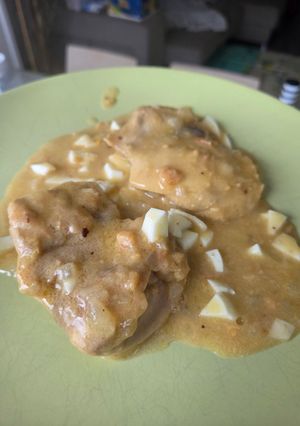 Una foto de Pollo en pepitoria