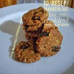 รูปของ Oat Raisin Nut Cookies