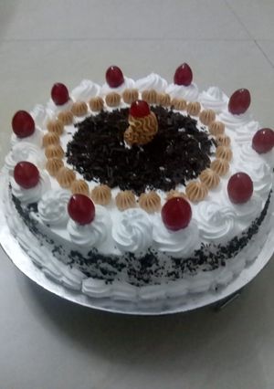A picture of Black Forest cake.