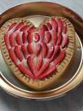 Crostata con crema pasticcera e fragole