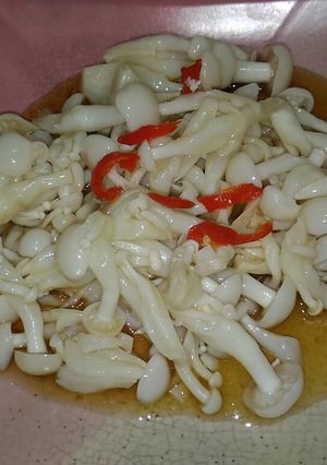 酸辣雪白菇 的食譜成品照片