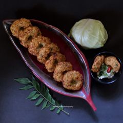 A picture of Cabbage Vada.