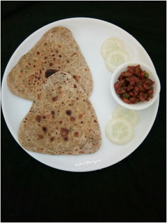 A picture of Kasuri methi paratha.
