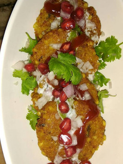 A picture of Sabudana aalu tikki.