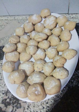 Una foto de Bocaditos de dulce de leche rellenos de 🍫