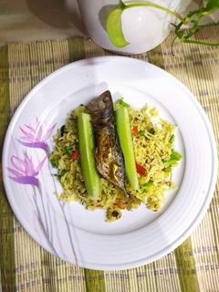 Gambar Nasi Goreng Ikan Rebus