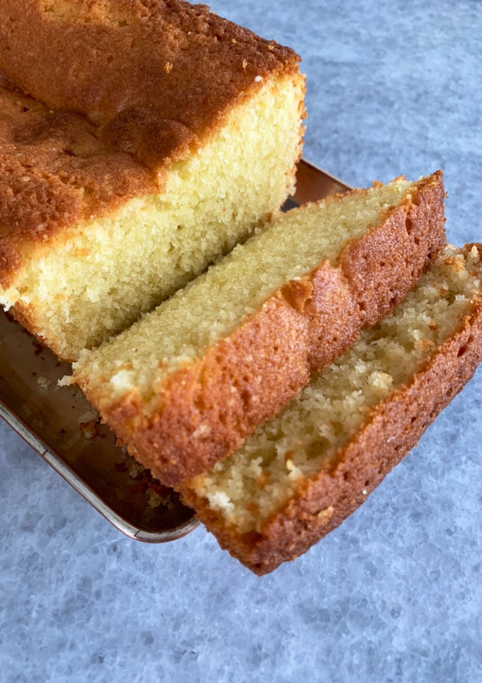 Una foto de Cake de yogurt y limón 🍋