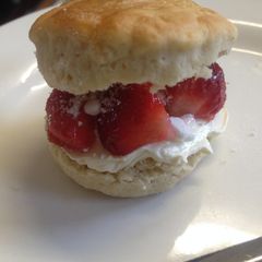 A picture of Mini Sandwich Scones.