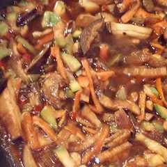 Una foto de Chop Suey de verduras DIET sin carne