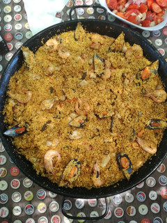 Una foto de Paella de marisco