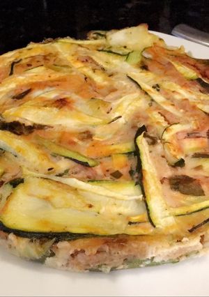 Una foto de Quiche calabacín y pavo
