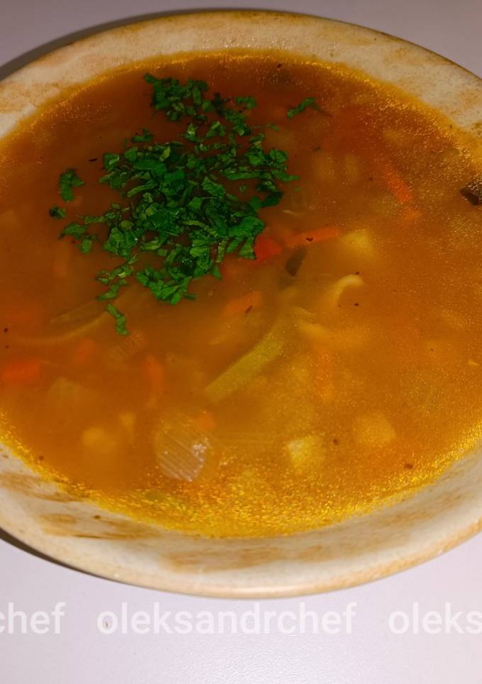Мінестроне🥣 з нутом та телятиною🥩/Minestrone🥣 with chickpeas and veal🥩