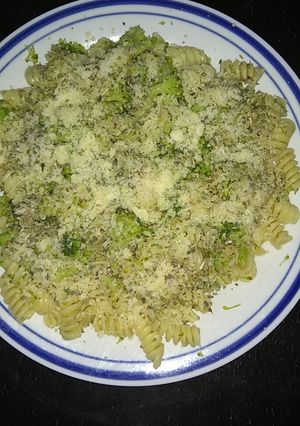 Una foto de Receta rápida para el almuerzo: Pastas con brócoli