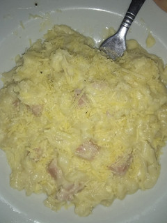 Una foto de Pastas con salsa bechamel y pollo #pastasexpress