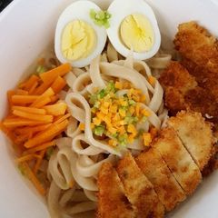 A picture of Noodle soup.