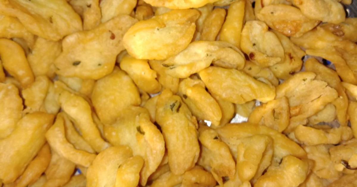 Resep Kue Bawang Gunting Kripik Bawang Renyah Oleh Ekaa Putry Cookpad