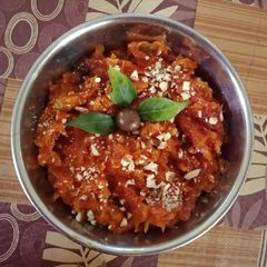 A picture of Papaya Halwa.