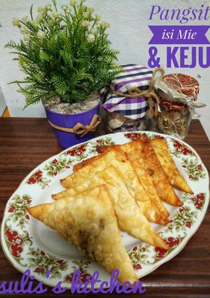 Foto resep Pangsit isi Mie & Keju #BikinRamadhanBerkesan