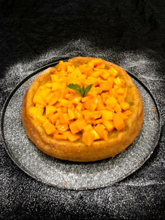 मैंगो केक (Mango cake recipe in Hindi) रेसिपी मुख्य फोटो
