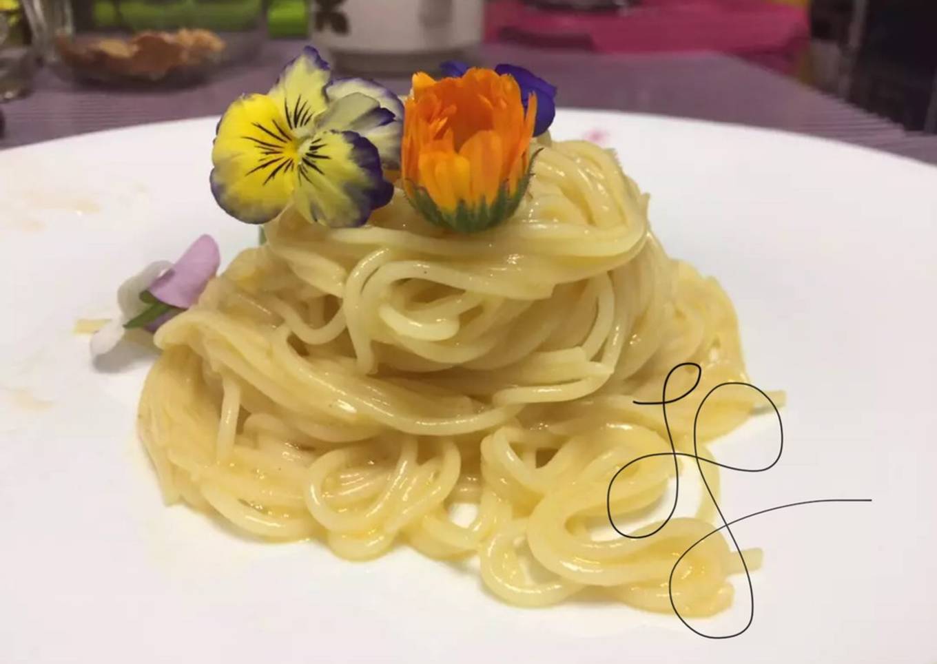 Carbonara With Edible Flowers