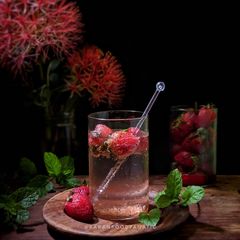 A picture of Strawberry Gin and Tonic Cocktail.