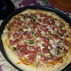 A picture of Chicken & Sausage Pizza with Cheese Crust.