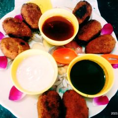 A picture of રેસ્ટોરન્ટ સ્ટાઇલ પોટેટો નેગેટ્સ.