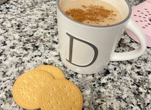 Una foto de Champurrado de galletas Marías