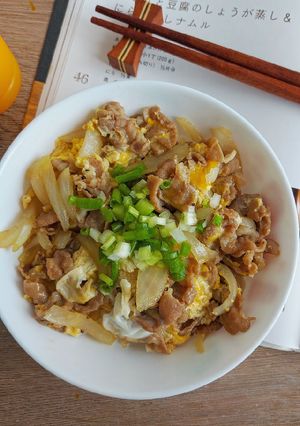 รูปของ 豚丼 ข้าวหน้าหมู เมนูอาหารญี่ปุ่นที่ทำบ่อยที่สุด