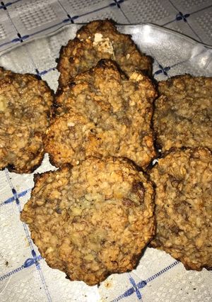 Una foto de Galletas de avena, banana y miel😋