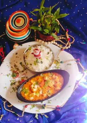 A picture of Dhaba style paneer masala curry.