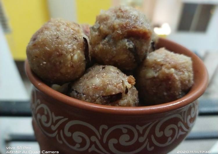 Recipe of Speedy Dry fruits Ladoo