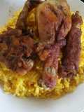 Moro de maíz con pollo guisado