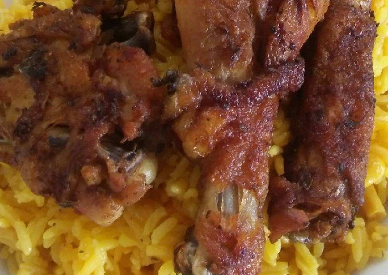 Moro de maíz con pollo guisado