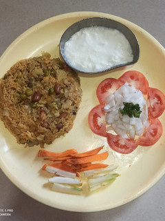 વઘારેલી ખીચડી (Vaghareli Khichdi Recipe In Gujarati) રેસીપી મુખ્ય ફોટો