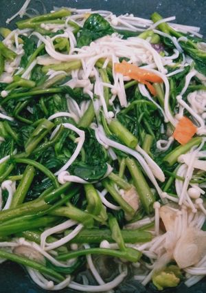Foto resep Tumis Kangkung Enoki