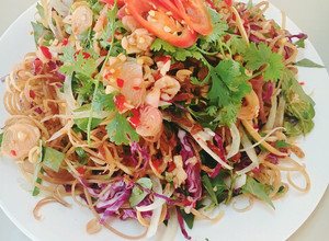 Hình của món Nộm ngũ sắc (gỏi chay).