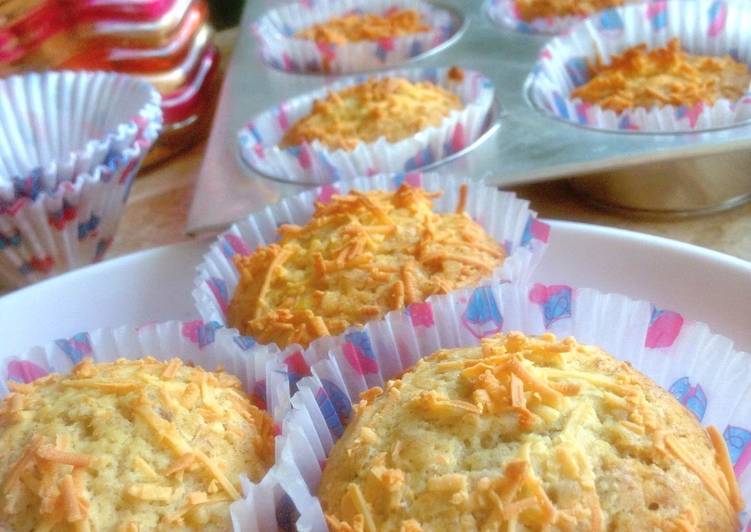  Resep  Muffin pisang  kurma tabur  keju  oleh Dian baharudin 