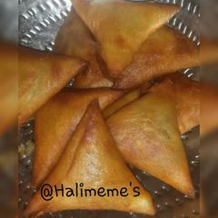 A picture of Samosa.