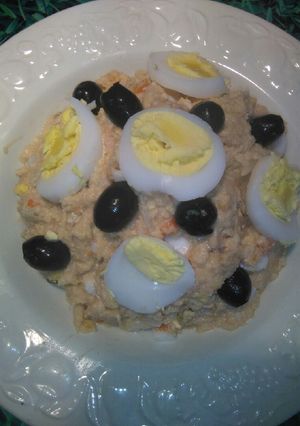 Una foto de Ensaladilla de coliflor y aceitunas negras
