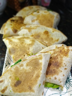 Una foto de Wraps, triángulos