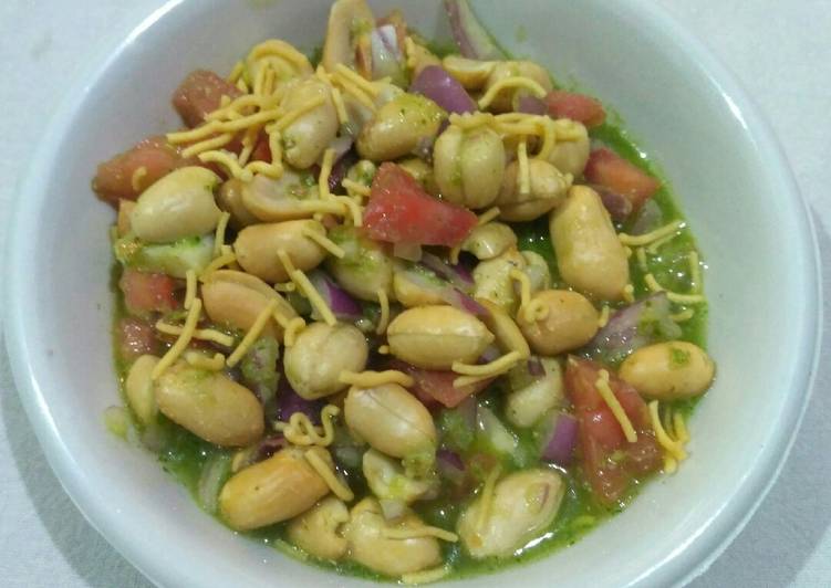 Spicy peanuts (colegian dana)