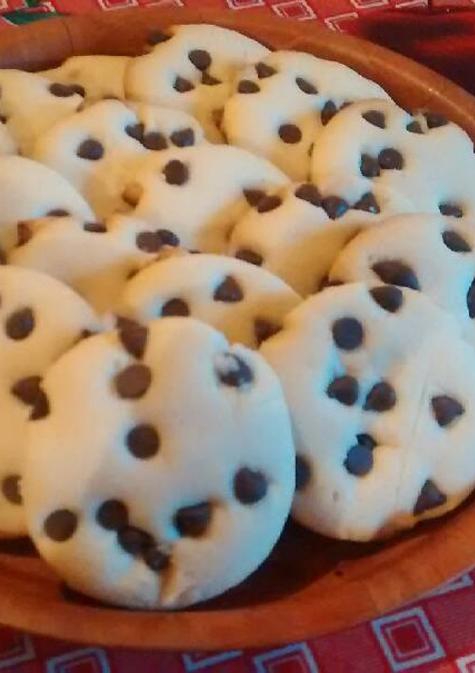 Una foto de Galletas cookies crocantes con chips de chocolate