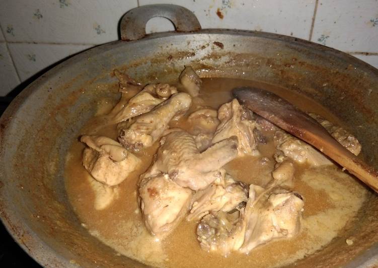 Ayam kare