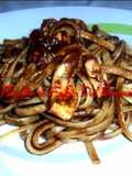 Linguine con Seppie, Concentrato di Pomodoro e Nero di Seppie