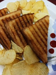पनीर ग्रील्ड सैंडविच (Paneer grilled sandwich recipe in hindi) रेसिपी मुख्य फोटो