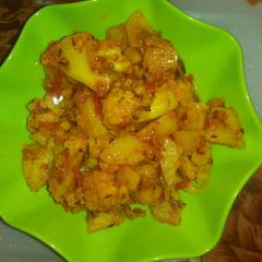 A picture of Aloo gobhi veg.