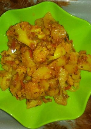 A picture of Aloo gobhi veg.