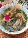 Canh rau tần ô nấu chân gà